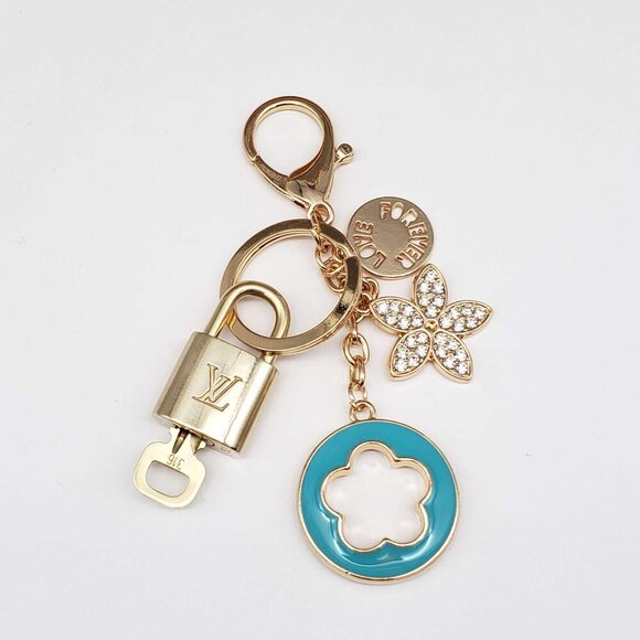 Authentic Louis Vuitton Lock & Key with unbranded Bagcharm, Keycharm, Keychain - Picture 4 of 8